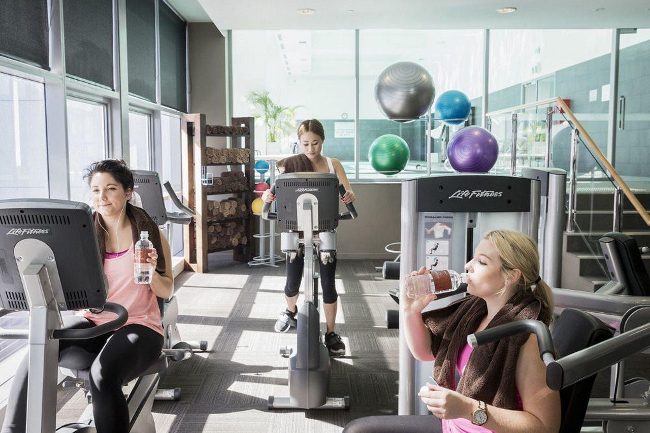 Fraser Suites Perth Esterno foto A Life Fitness gym